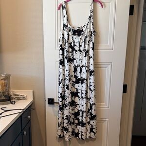 LOFT Black and White Maxi Dress